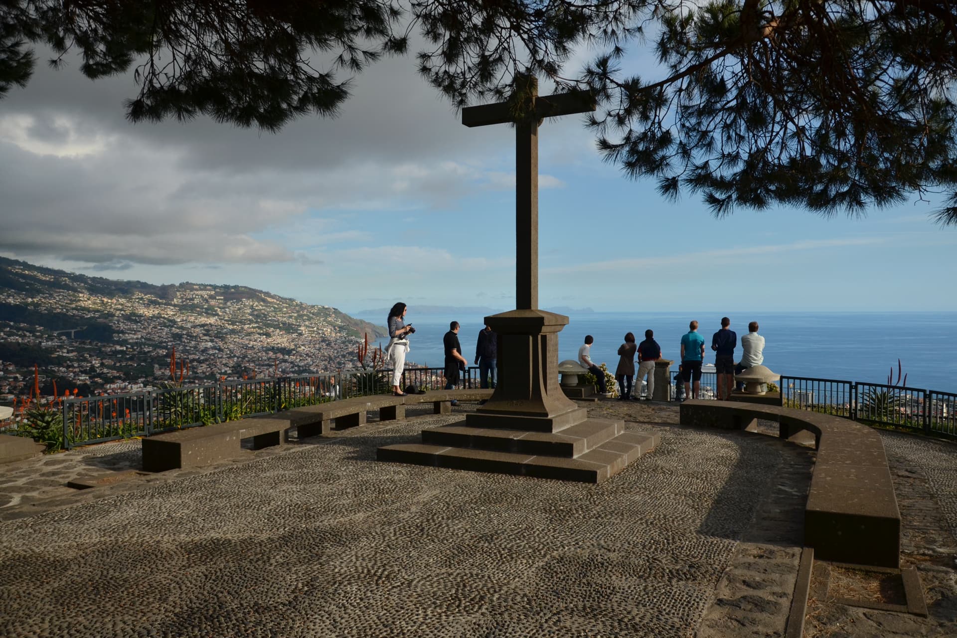 Pico dos Barcelos